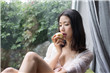 白天像教授晚上像野兽